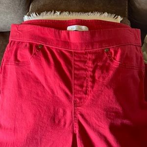 Women’s pull on colored jeans, straight legs